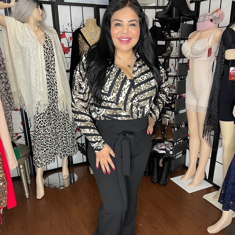 Ampy Curves business photo