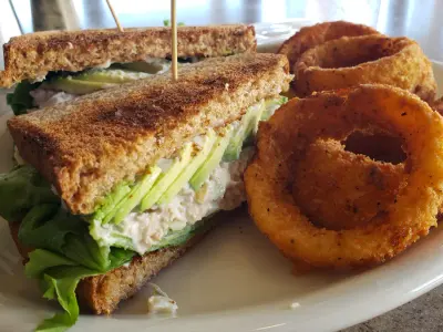 Cheliz Restaurant (San Bernardino), Google photo 3