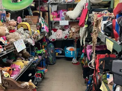 Gina's Bargain Thrift Store, Google photo 3