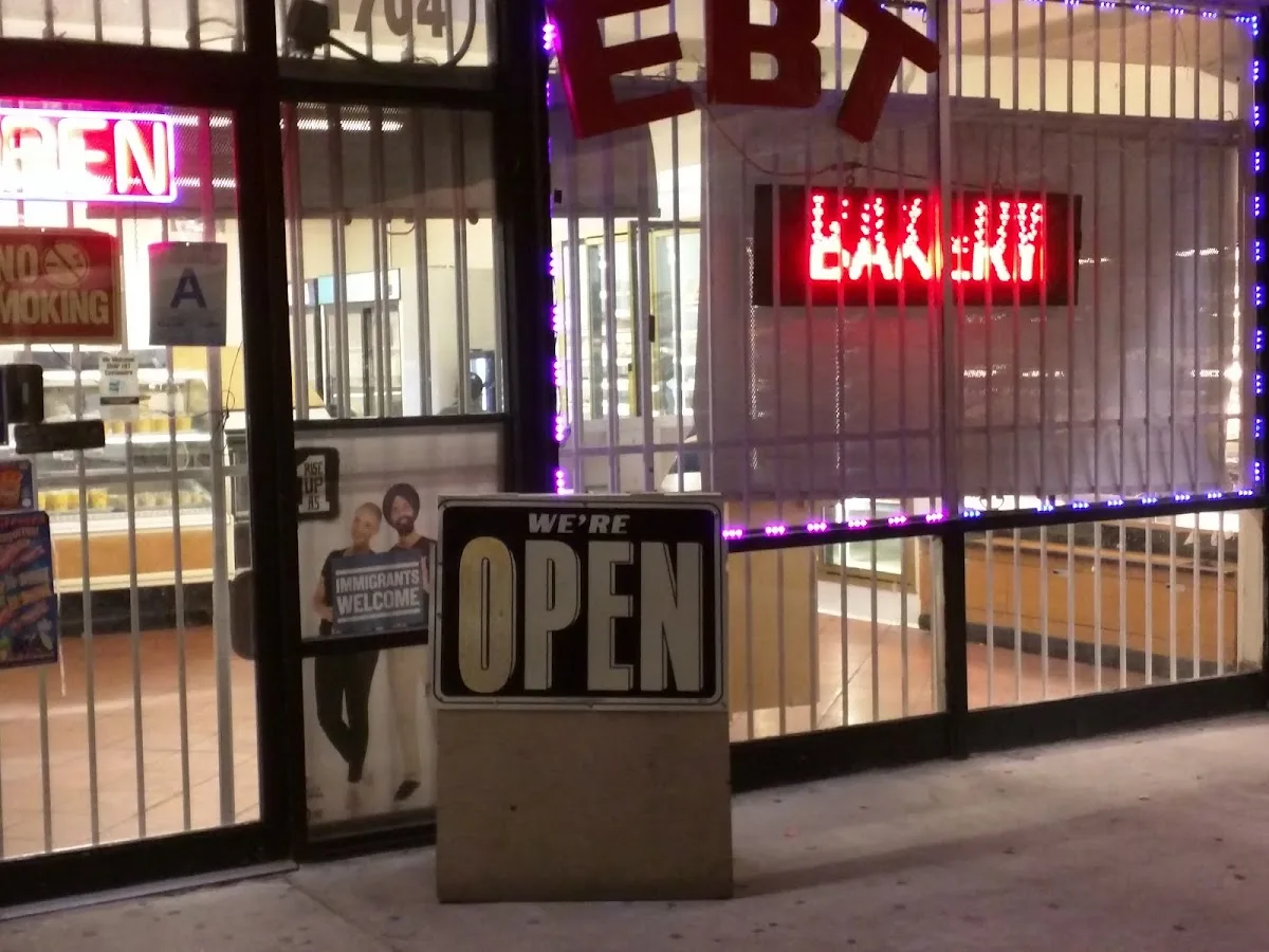 Spike's Bakery business photo